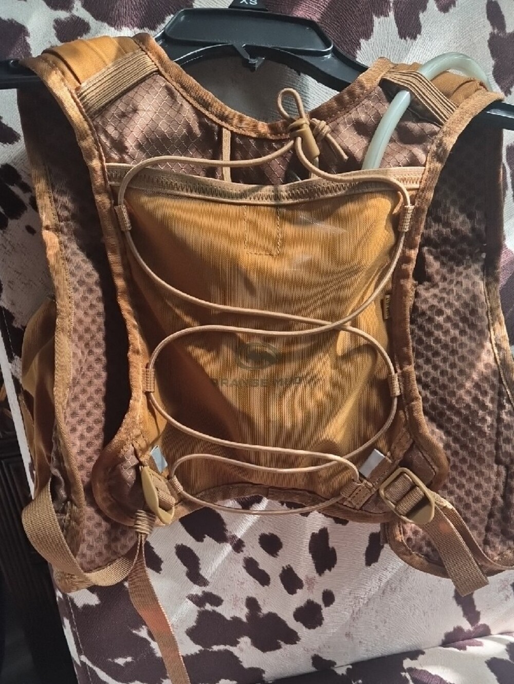 🏃‍♀️🏃‍♀️🏃‍♀️Orange Mudd Gear Vest With Bladder 1l (35oz) - Picture 2 of 8